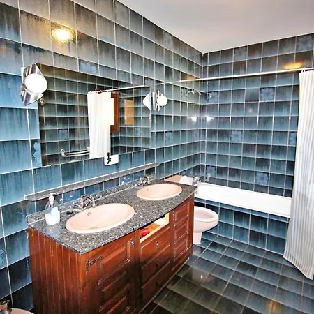 Oscar - With Large Pool And Sea Views In 베니싸