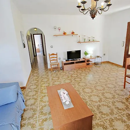 Oscar - With Large Pool And Sea Views In 빌라