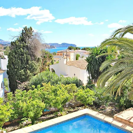 Oscar - With Large Pool And Sea Views In 빌라